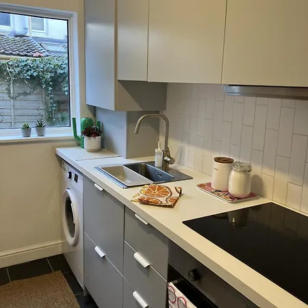 3 Bedroom House In Bedminster Near Wapping Wharf Holiday home