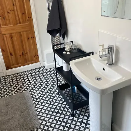 3 Bedroom House In Bedminster Near Wapping Wharf *