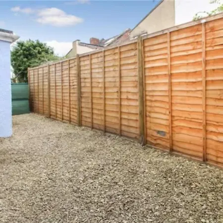 Casa de Férias 3 Bedroom House In Bedminster Near Wapping Wharf